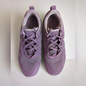 Nike Air Max Athletic Sneakers Violet Purple Size 7.5. EUC No Wear or Defects.